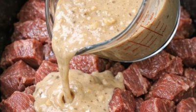 Slow Cooker Family-Style Beef Stroganoff