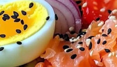 Avocado Toast with Asparagus, Smoked Salmon & Eggs